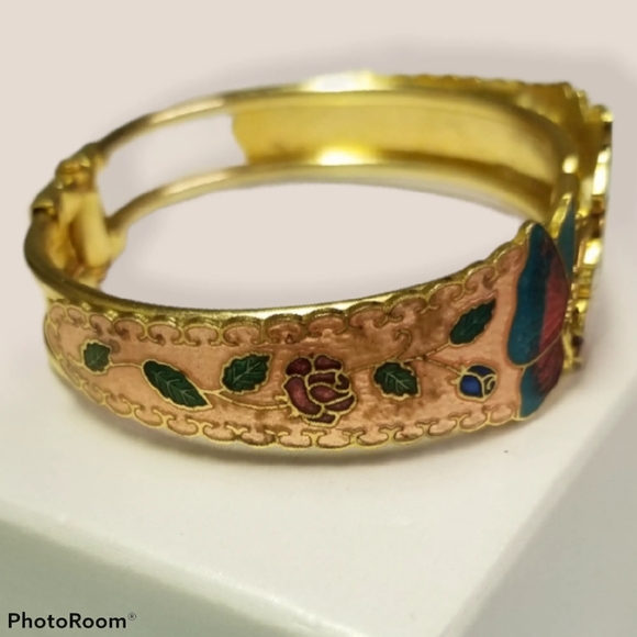 🔥2/$30🔥🎉Rare-Vintage🎉Rose Cuff Bracelet - Picture 4 of 5